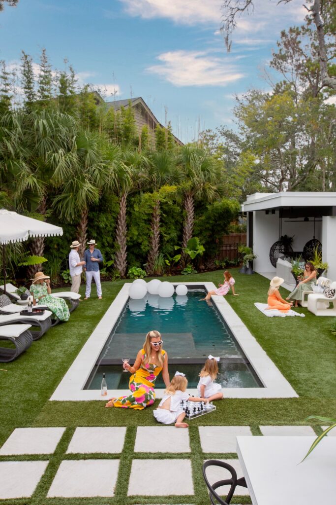 La piscine de Megan Mollen chez elle en Caroline du Sud 