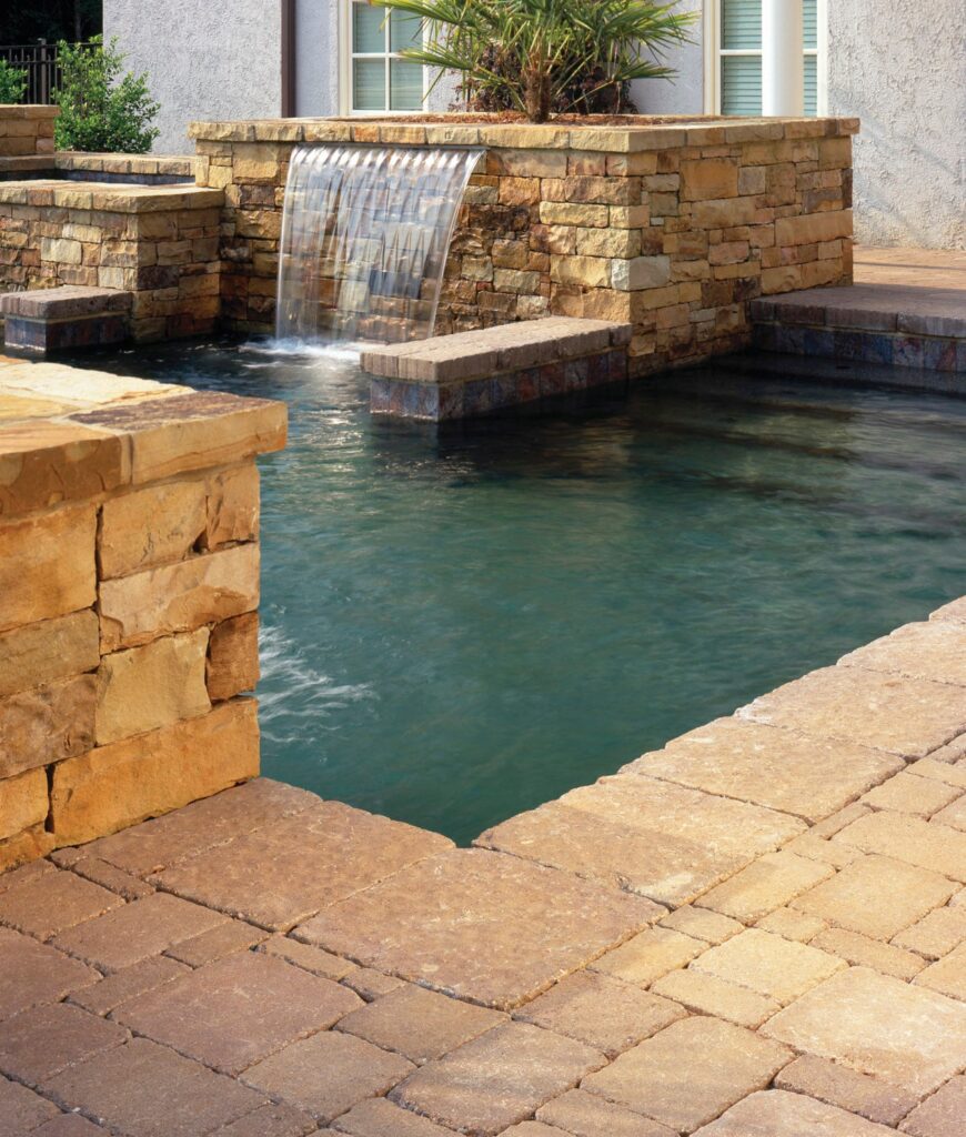 Terrasse de piscine Mega-Bergerac®