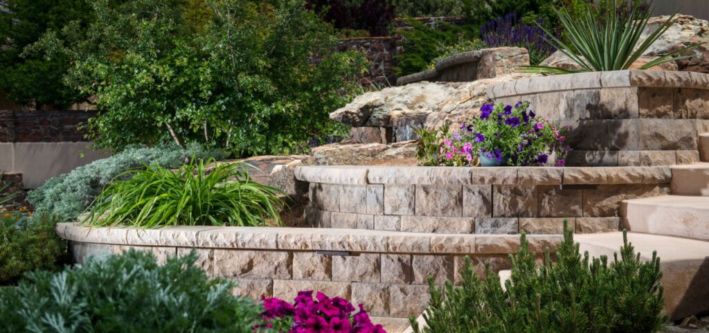 trends in landscaping walls. vertical garden belair